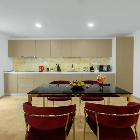 Novum By The Sea 올림프