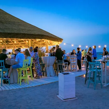 Aparthotel Novum By The Sea 4*