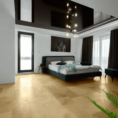 Aparthotel Novum By The Sea